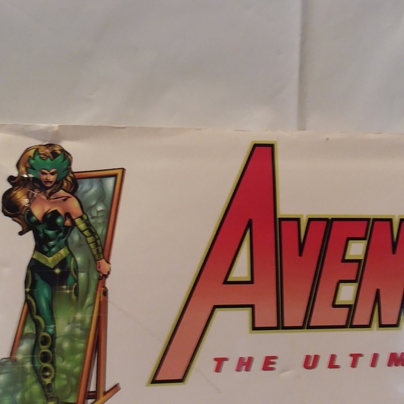 Avengers Ultimate Guide Hardcover Book - Picture 8 of 9